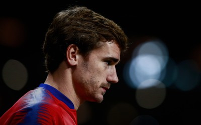 熊猫体育独家-伯贝这跑位甩开后卫两米