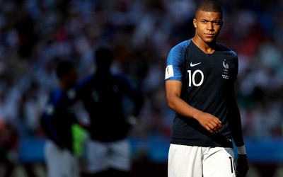 熊猫体育动态-埃及队球迷疯狂庆祝